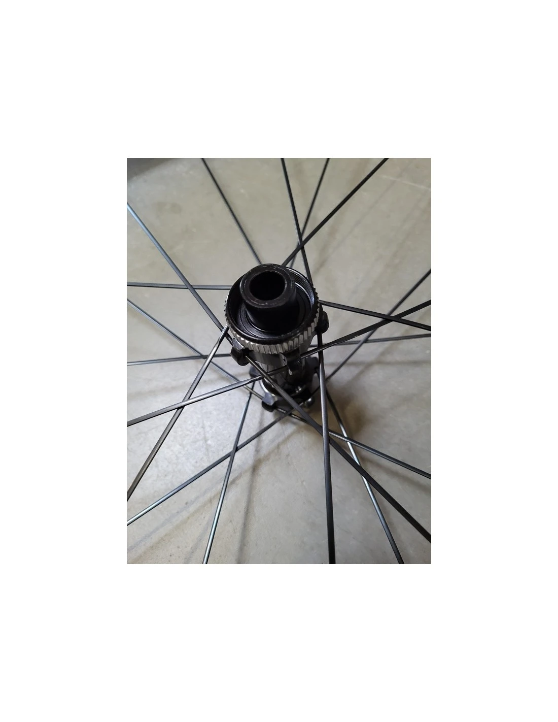 Airstreeem Carbon Aero 50/50 Disc Tub. Laufradsatz NoLogo Neu â Bild 4