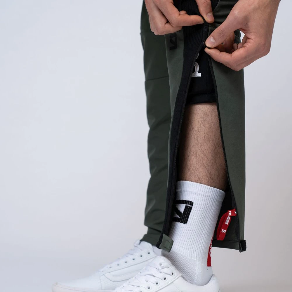 CORE. Tech Riding Pants Olive 5 CORE. Tech Riding Pants Olive – Bild 3